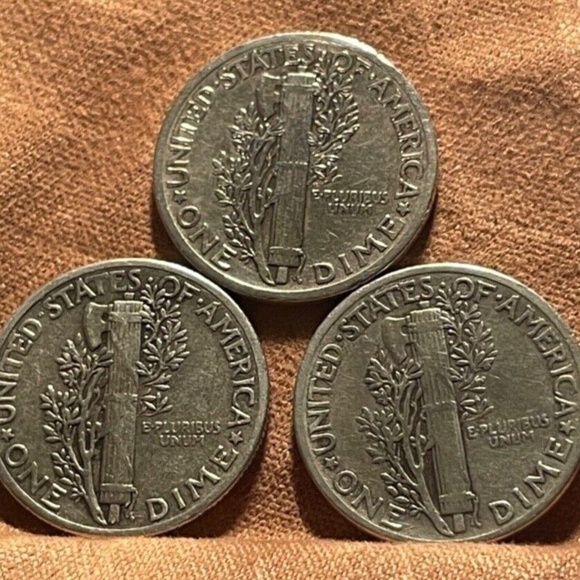MERCURY DIMES - LOT OF (3) - WAR YEARS, 1941-1942-1943  90% SILVER - Picture 3 of 7
